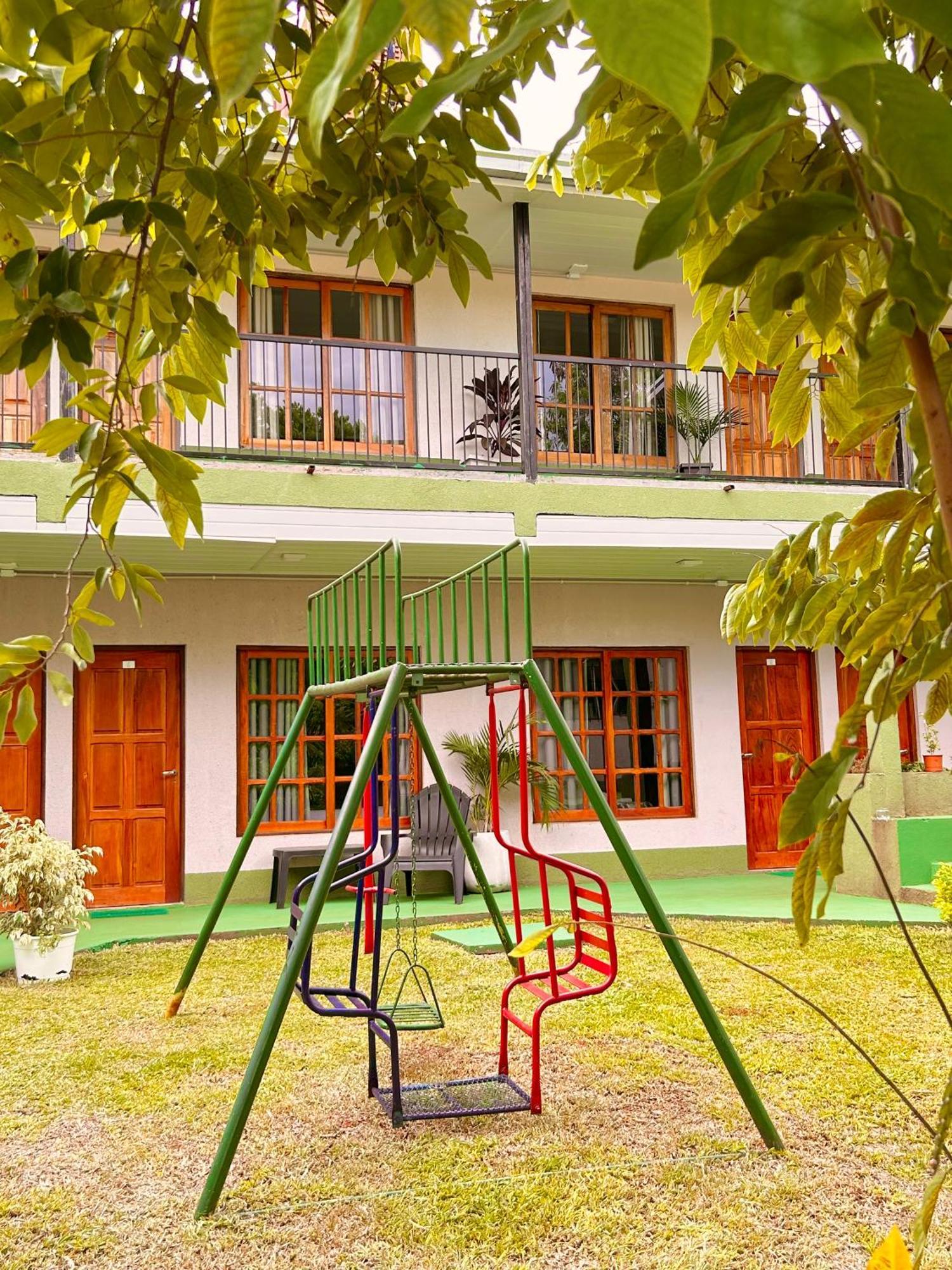 Tupa apart iguazu Puerto Iguazú Exterior foto
