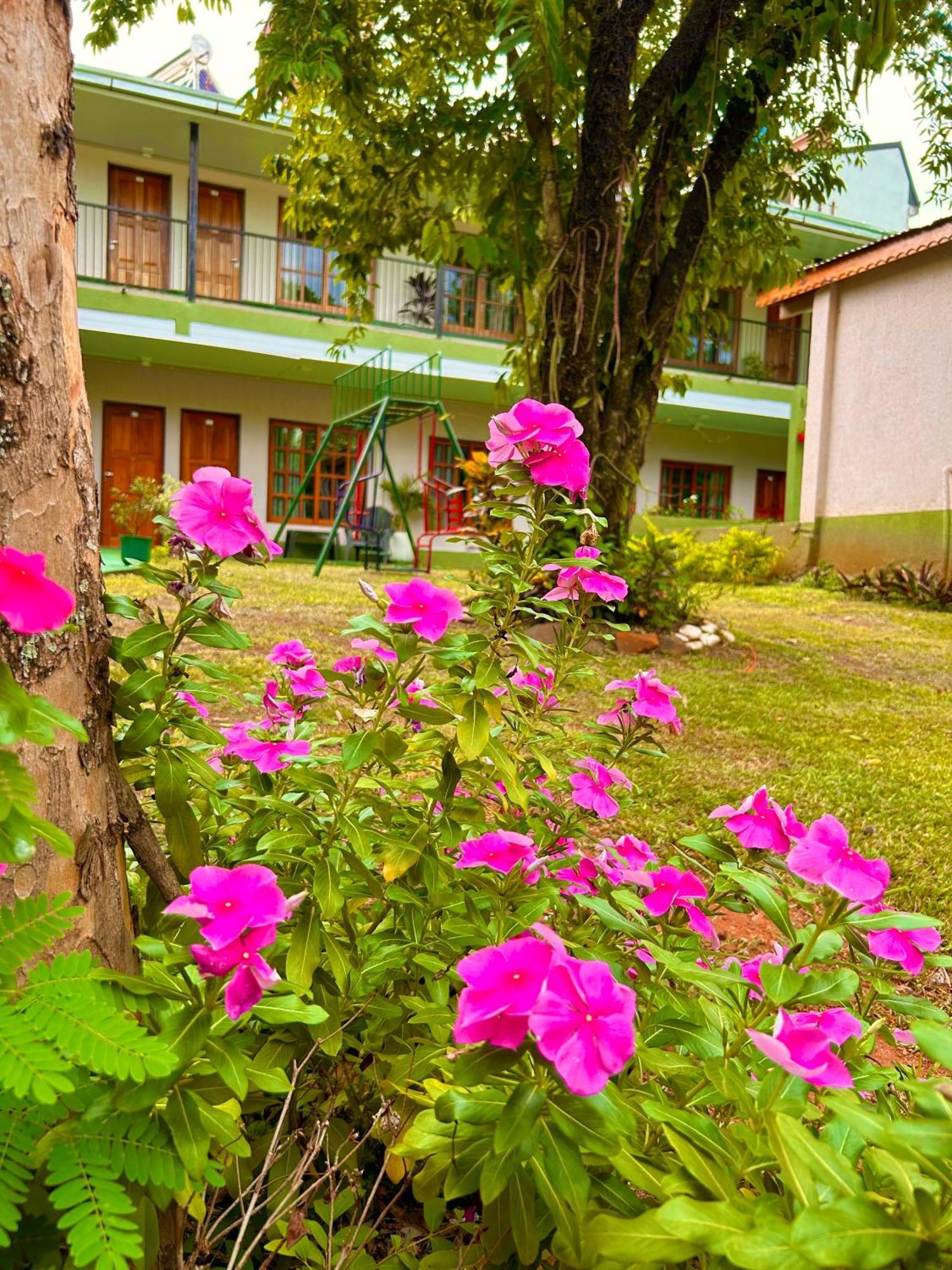Tupa apart iguazu Puerto Iguazú Exterior foto