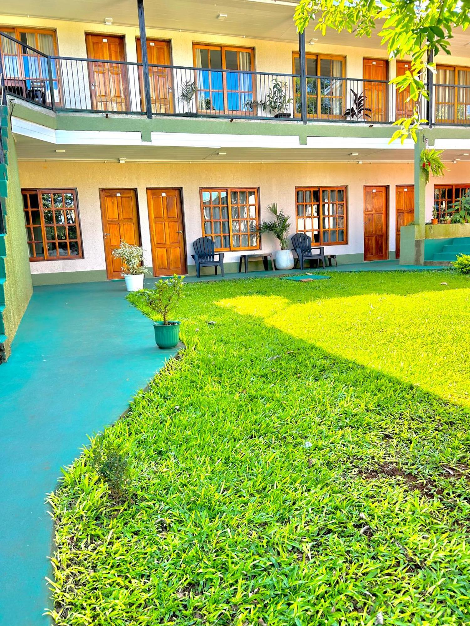 Tupa apart iguazu Puerto Iguazú Exterior foto